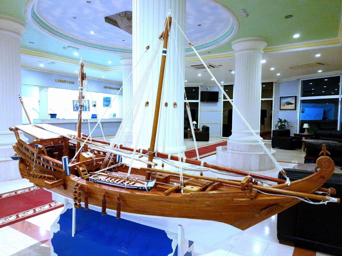 Resort Sur Beach Holiday Екстериор снимка