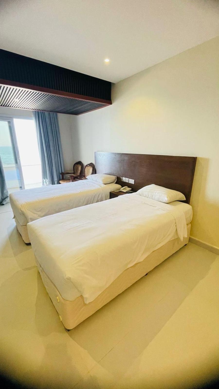 Resort Sur Beach Holiday Екстериор снимка