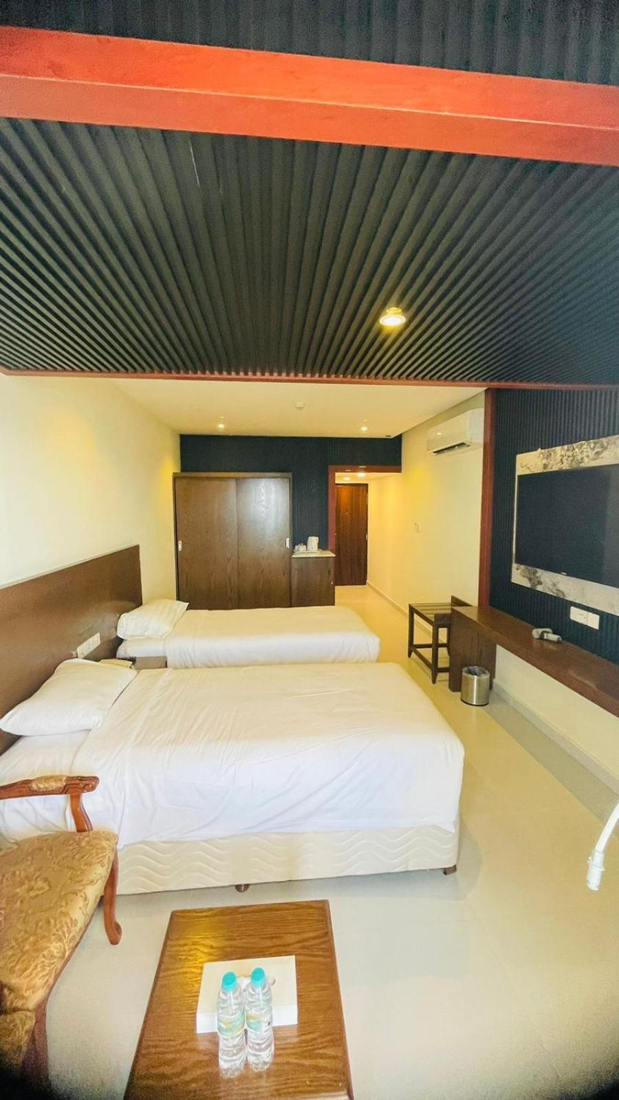Resort Sur Beach Holiday Екстериор снимка